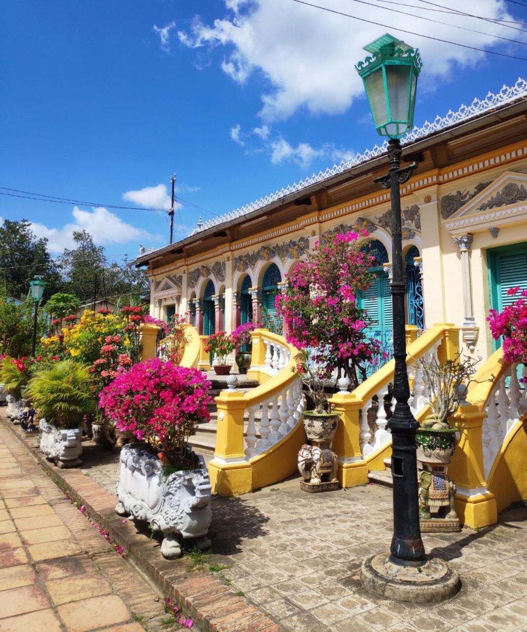 Midmost Boutique Hostel Cần Thơ Exterior foto